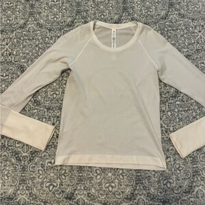 Lululemon Long sleeve, size 4